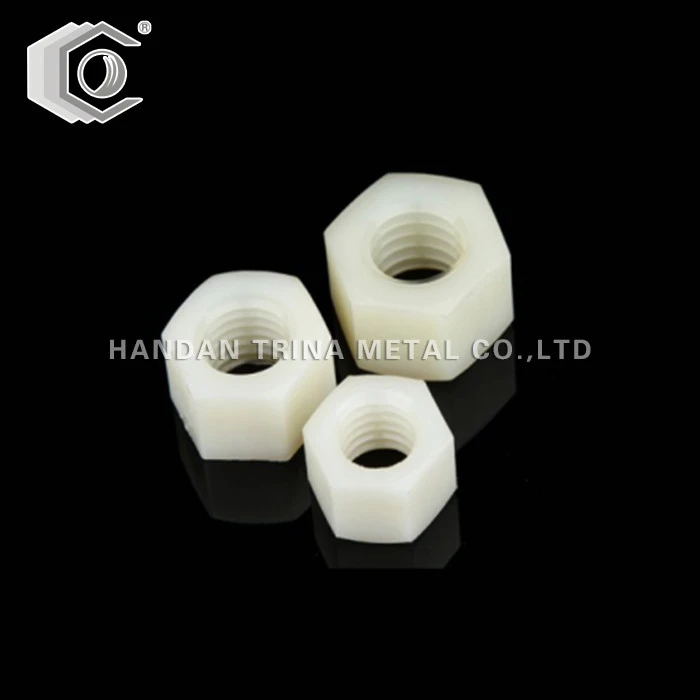 Dado esagonale in nylon plastico DIN934
